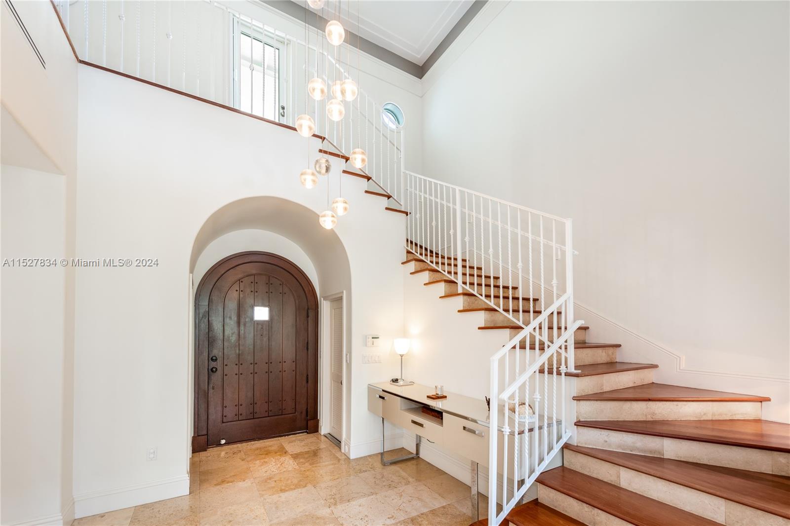 375 Harbor Ln, Key Biscayne, FL 33149, 5 Bedrooms Bedrooms, ,4 BathroomsBathrooms,Residential,For Sale,Harbor Ln,A11527834