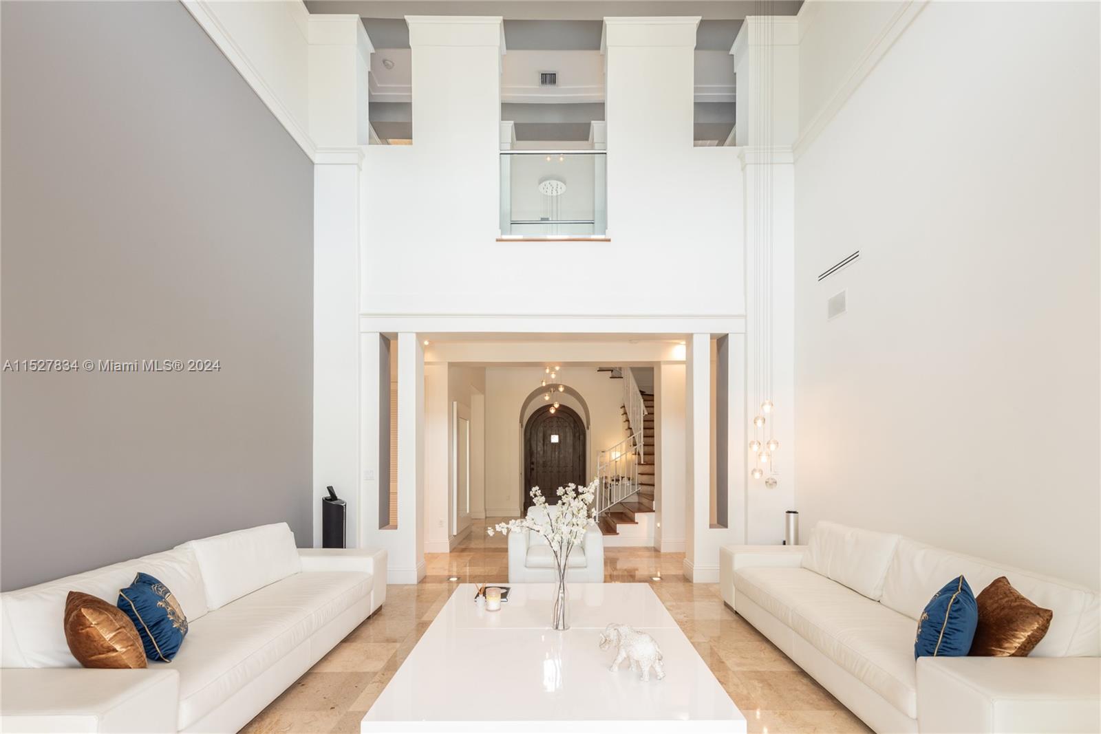 375 Harbor Ln, Key Biscayne, FL 33149, 5 Bedrooms Bedrooms, ,4 BathroomsBathrooms,Residential,For Sale,Harbor Ln,A11527834