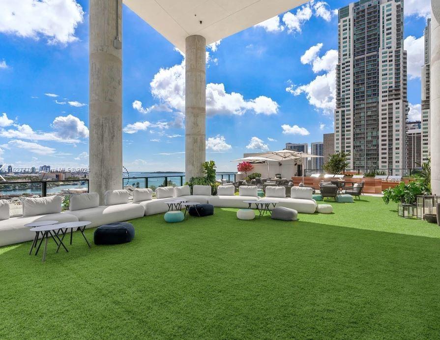 398 NE 5th St 1412, Miami, Florida 33132, ,1 BathroomBathrooms,Residentiallease,For Rent,398 NE 5th St 1412,A11527770