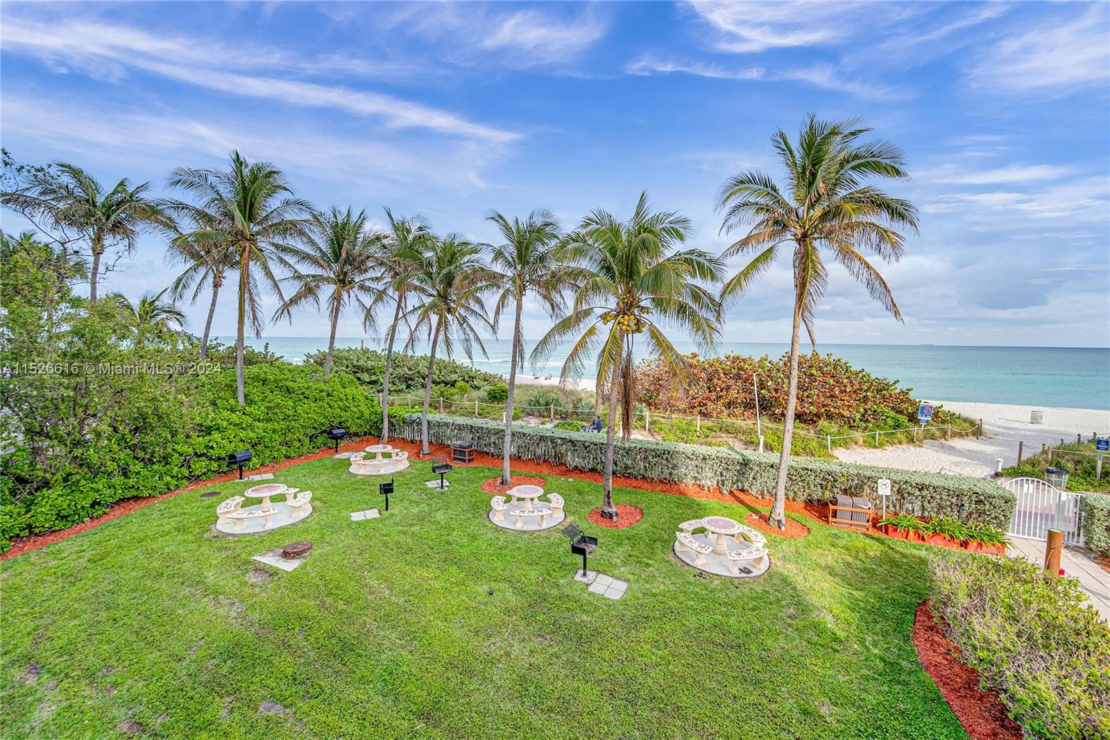 6767 Collins Ave 1201, Miami Beach, Florida 33141, 2 Bedrooms Bedrooms, ,2 BathroomsBathrooms,Residential,For Sale,6767 Collins Ave 1201,A11526616