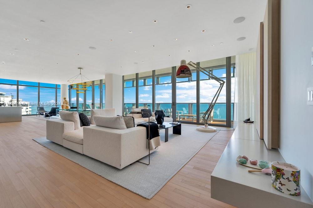 2901 Collins Ave, Miami Beach, FL, 33140 United States, 4 Bedrooms Bedrooms, ,4 BathroomsBathrooms,Residential,For Sale,Collins Ave,A11515552