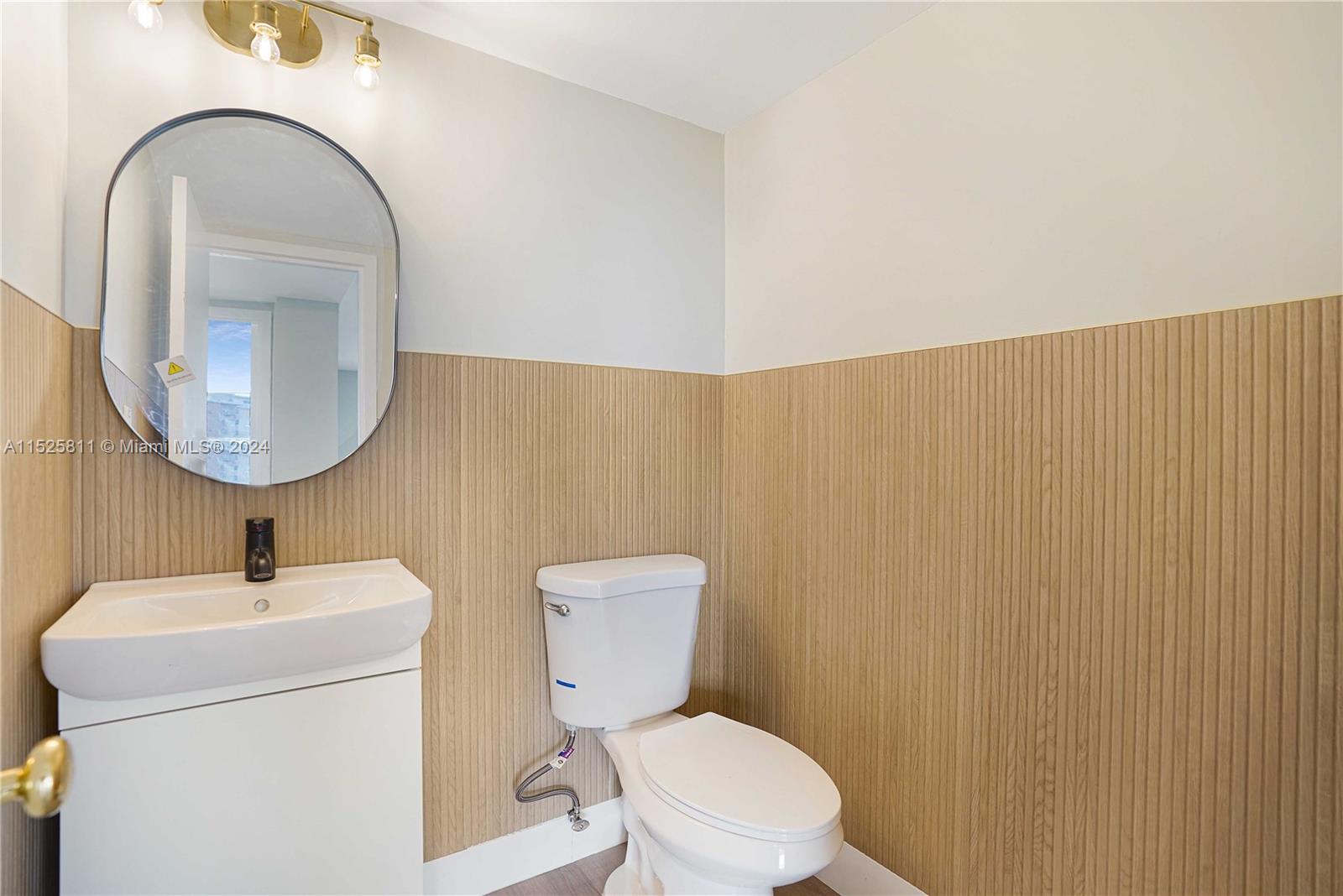 100 Golden Isles Dr 614, Hallandale Beach, Florida 33009, 1 Bedroom Bedrooms, ,1 BathroomBathrooms,Residential,For Sale,100 Golden Isles Dr 614,A11525811