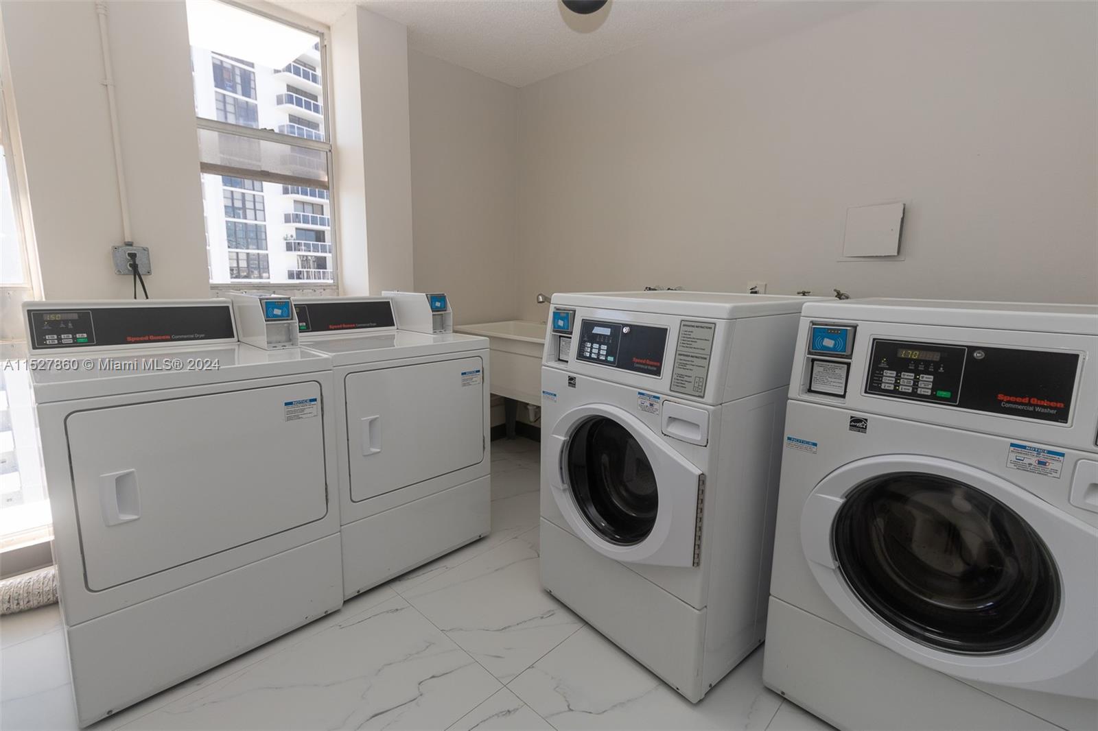 11 Island Ave 1709, Miami Beach, Florida 33139, 1 Bedroom Bedrooms, ,1 BathroomBathrooms,Residentiallease,For Rent,11 Island Ave 1709,A11527860