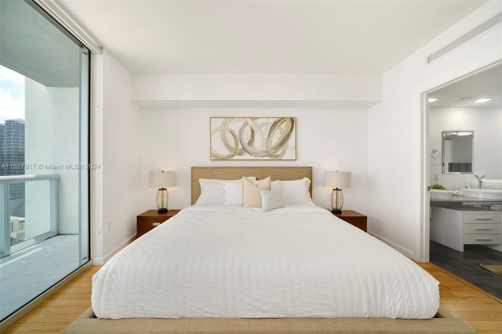 485 Brickell Ave 3609, Miami, Florida 33131, 2 Bedrooms Bedrooms, ,1 BathroomBathrooms,Residential,For Sale,485 Brickell Ave 3609,A11527917