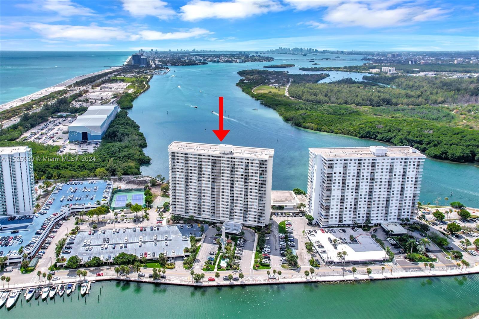 300 Bayview Dr, Sunny Isles Beach, FL, 33160 United States, 1 Bedroom Bedrooms, ,1 BathroomBathrooms,Residential,For Sale,Bayview Dr,A11525939