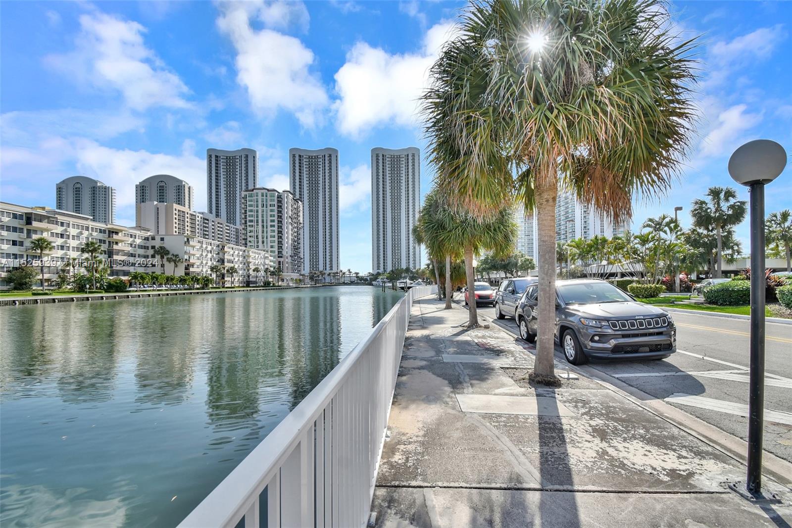 300 Bayview Dr, Sunny Isles Beach, FL, 33160 United States, 1 Bedroom Bedrooms, ,1 BathroomBathrooms,Residential,For Sale,Bayview Dr,A11525939