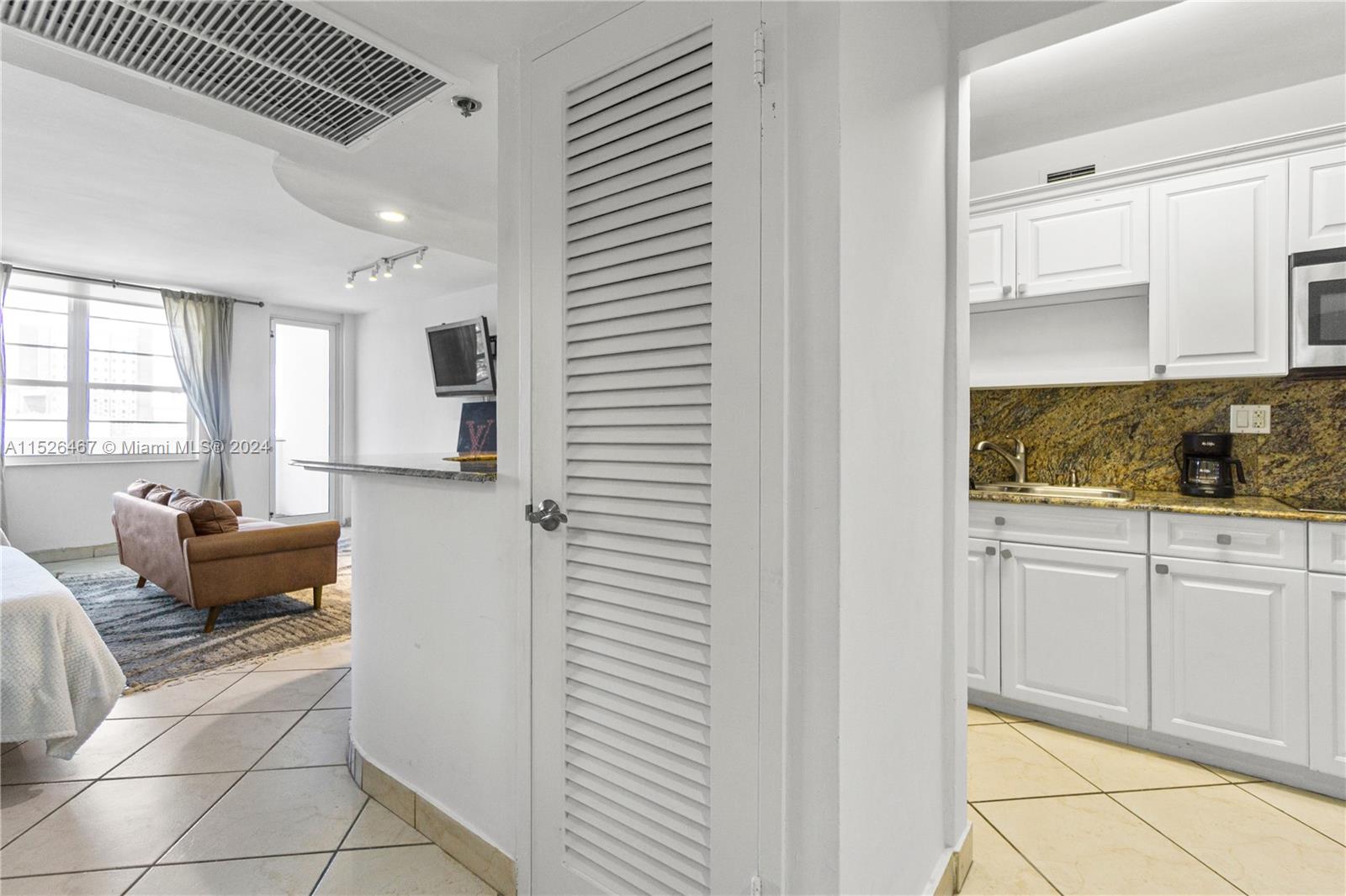 100 Lincoln Rd 520, Miami Beach, Florida 33139, ,1 BathroomBathrooms,Residential,For Sale,100 Lincoln Rd 520,A11526467