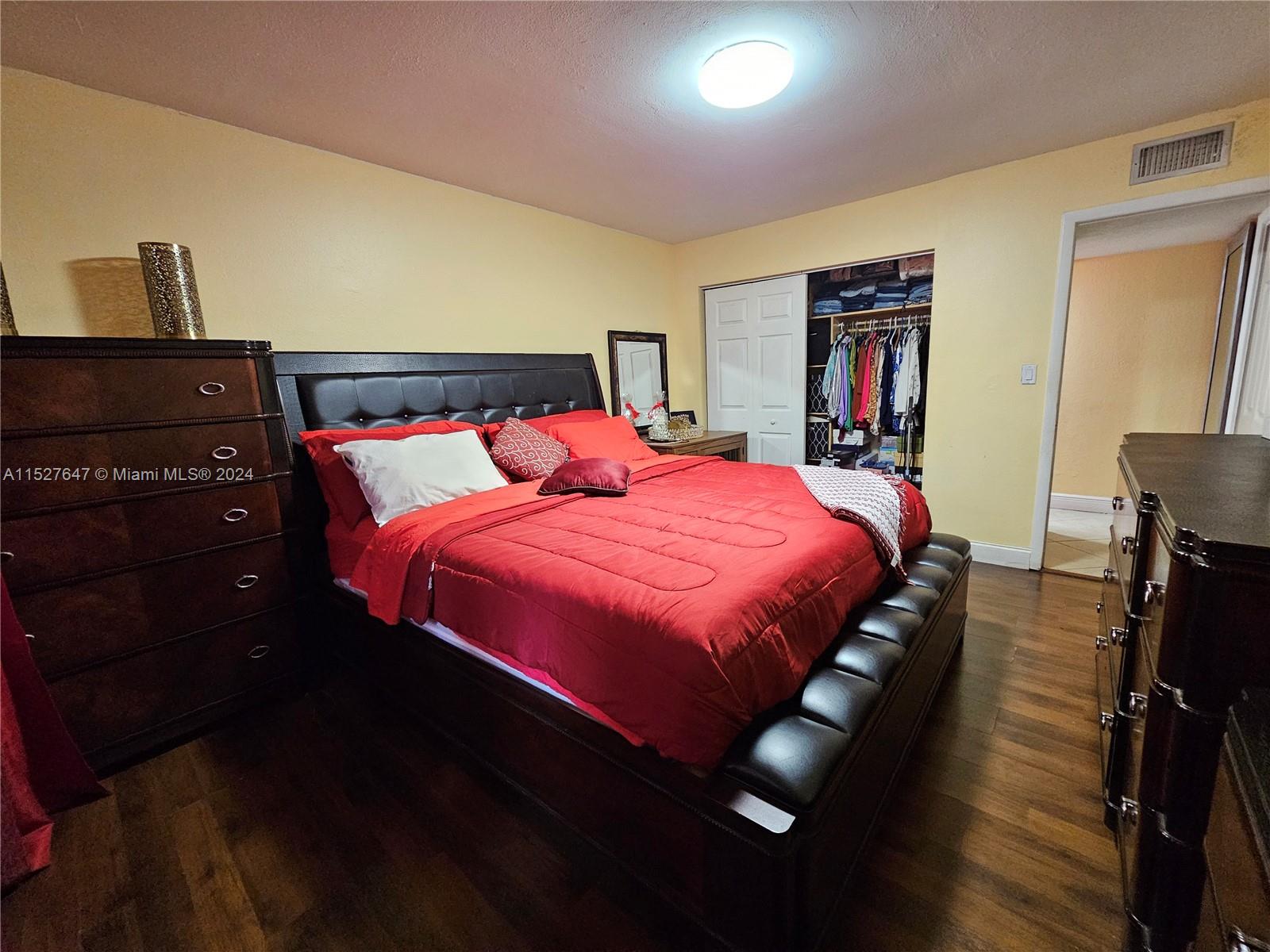 17901 NW 68th Ave R101, Hialeah, Florida 33015, 3 Bedrooms Bedrooms, ,2 BathroomsBathrooms,Residential,For Sale,17901 NW 68th Ave R101,A11527647