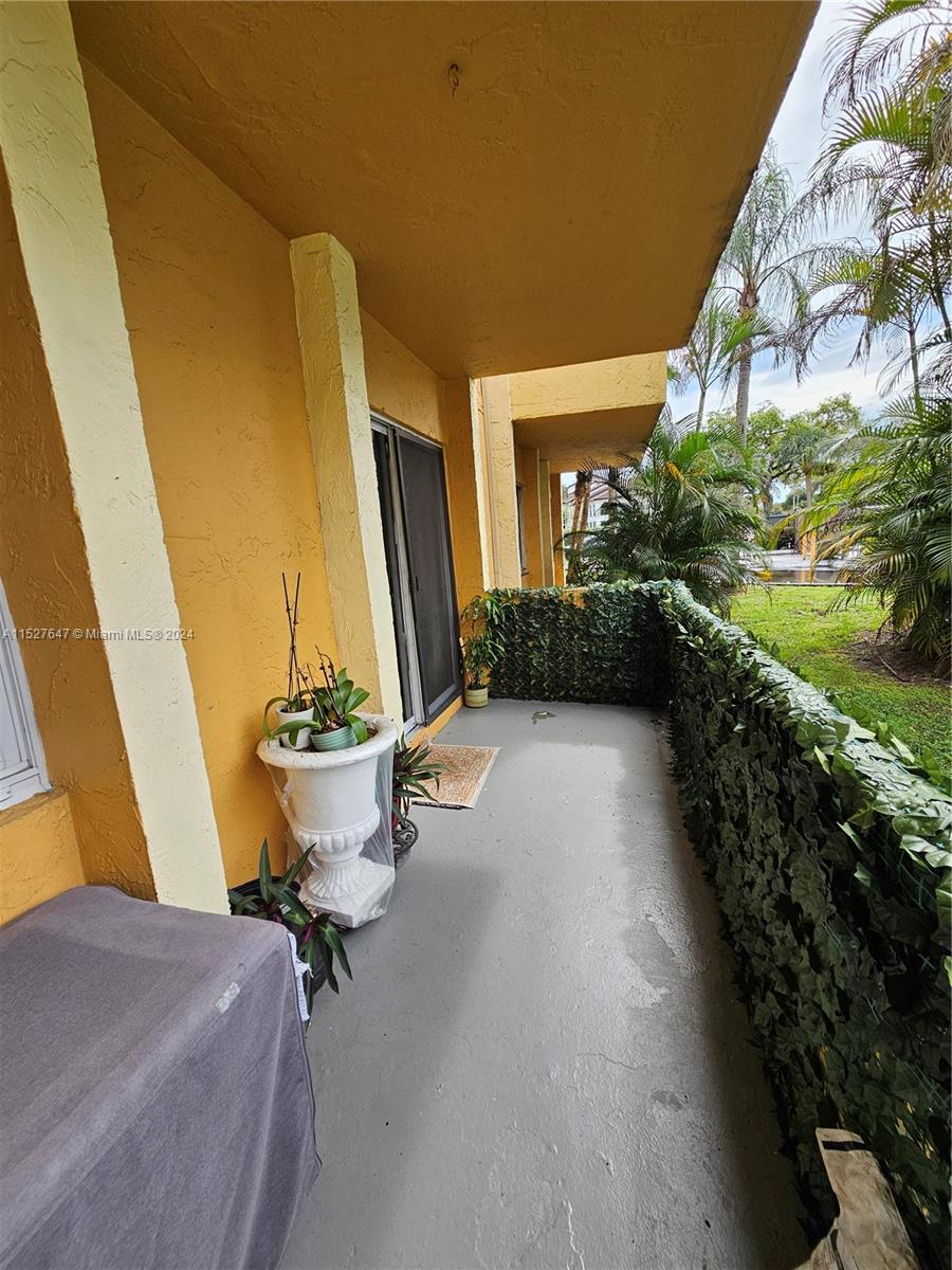 17901 NW 68th Ave R101, Hialeah, Florida 33015, 3 Bedrooms Bedrooms, ,2 BathroomsBathrooms,Residential,For Sale,17901 NW 68th Ave R101,A11527647