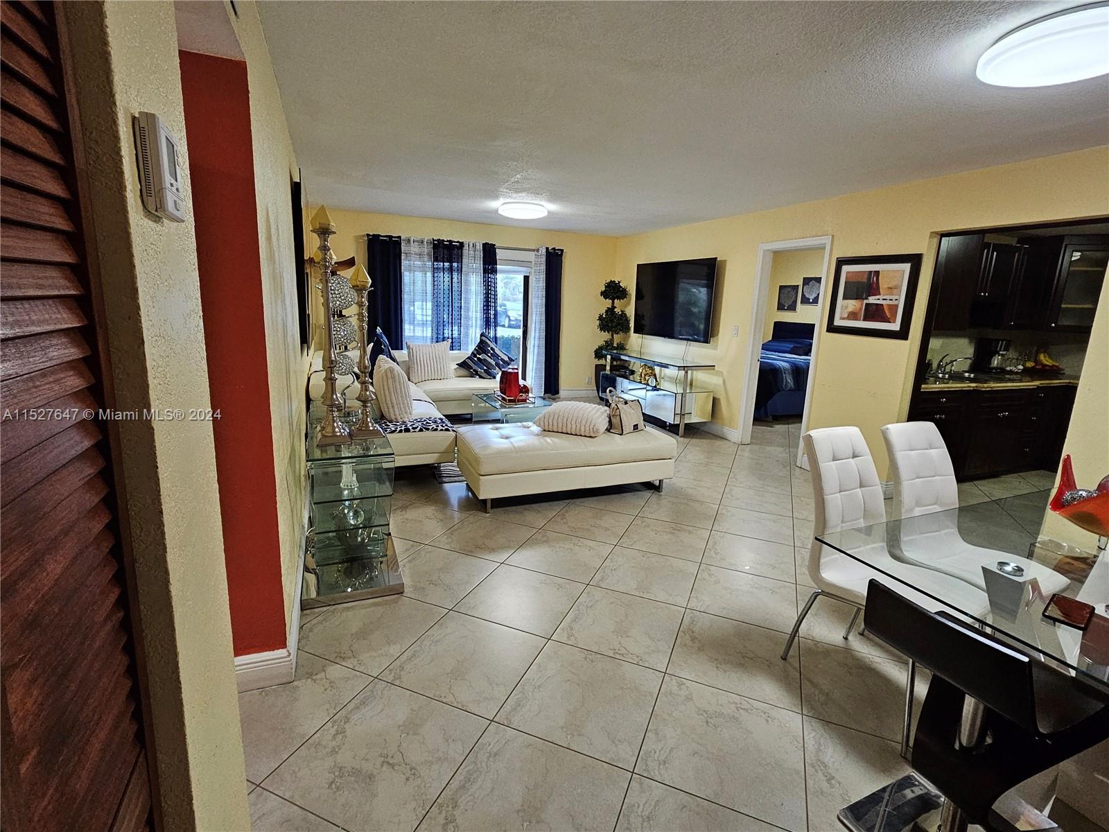 17901 NW 68th Ave R101, Hialeah, Florida 33015, 3 Bedrooms Bedrooms, ,2 BathroomsBathrooms,Residential,For Sale,17901 NW 68th Ave R101,A11527647