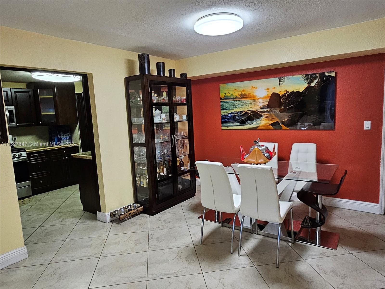 17901 NW 68th Ave R101, Hialeah, Florida 33015, 3 Bedrooms Bedrooms, ,2 BathroomsBathrooms,Residential,For Sale,17901 NW 68th Ave R101,A11527647