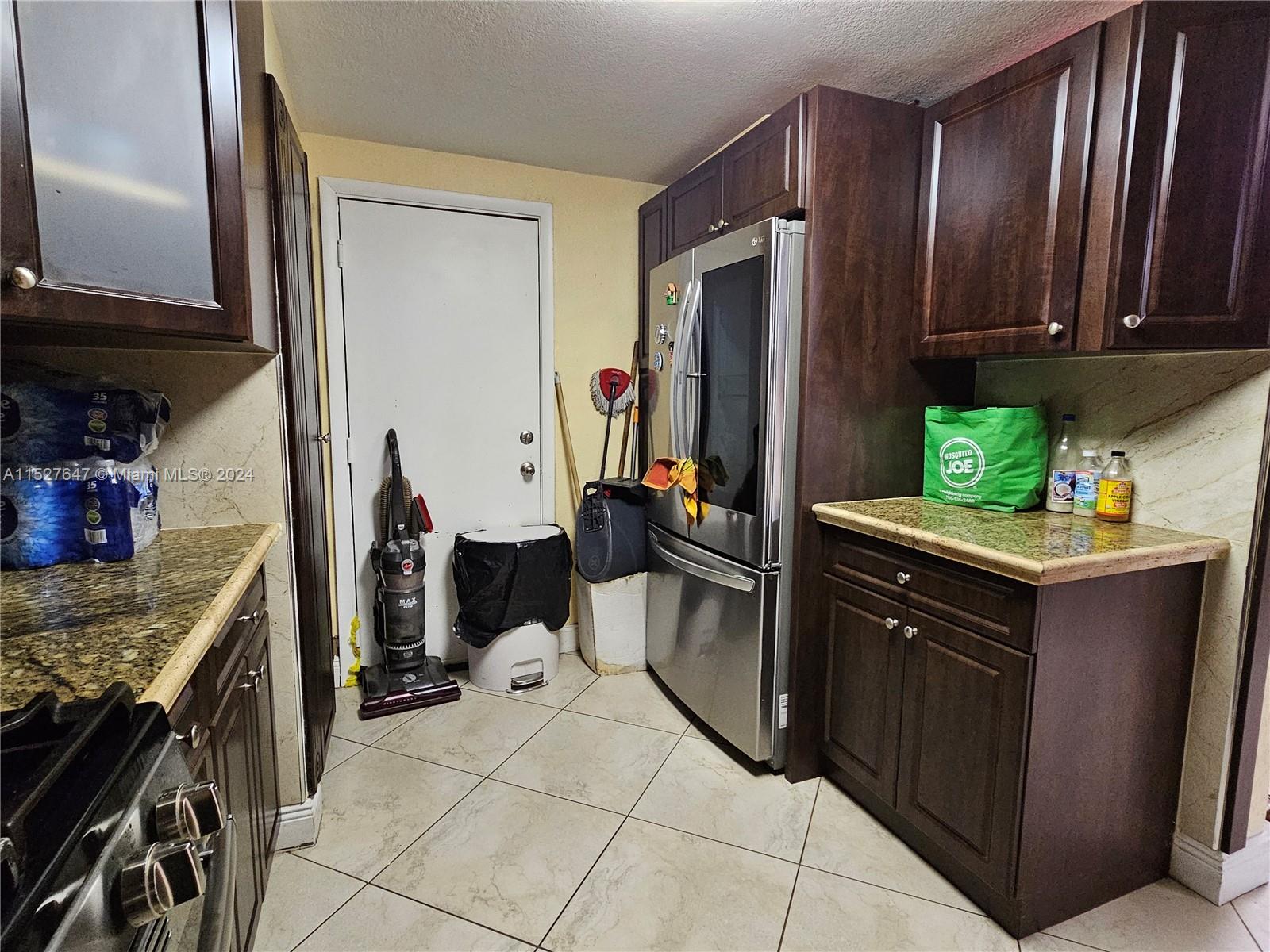 17901 NW 68th Ave R101, Hialeah, Florida 33015, 3 Bedrooms Bedrooms, ,2 BathroomsBathrooms,Residential,For Sale,17901 NW 68th Ave R101,A11527647