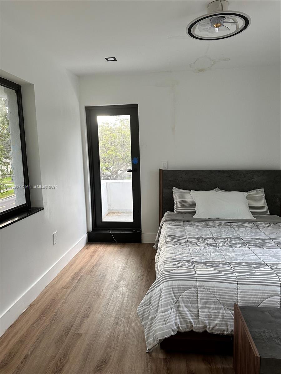 Hollywood, Florida 33019, 6 Bedrooms Bedrooms, ,5 BathroomsBathrooms,Residential,For Sale,A11526857