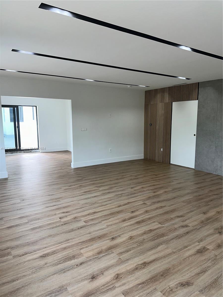 Hollywood, Florida 33019, 6 Bedrooms Bedrooms, ,5 BathroomsBathrooms,Residential,For Sale,A11526857