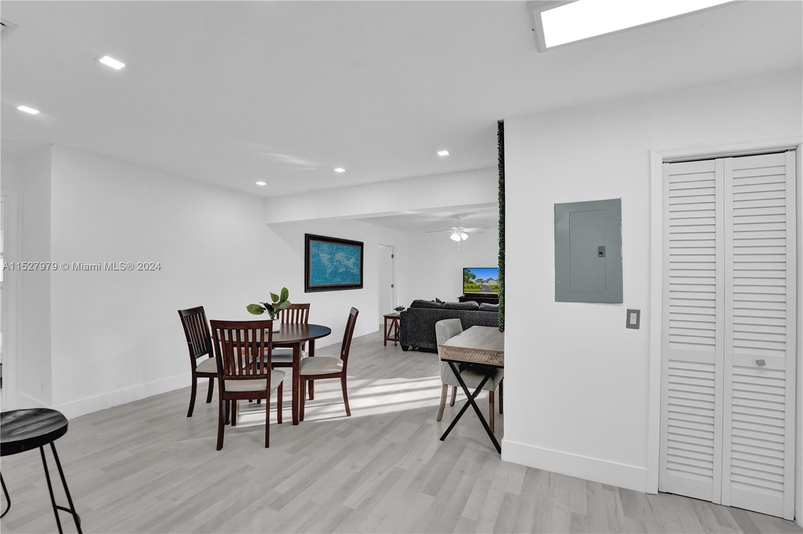 3644 23rd Ct, Fort Lauderdale, FL, 33312 United States, 3 Bedrooms Bedrooms, ,2 BathroomsBathrooms,Residential,For Sale,23rd Ct,A11527979