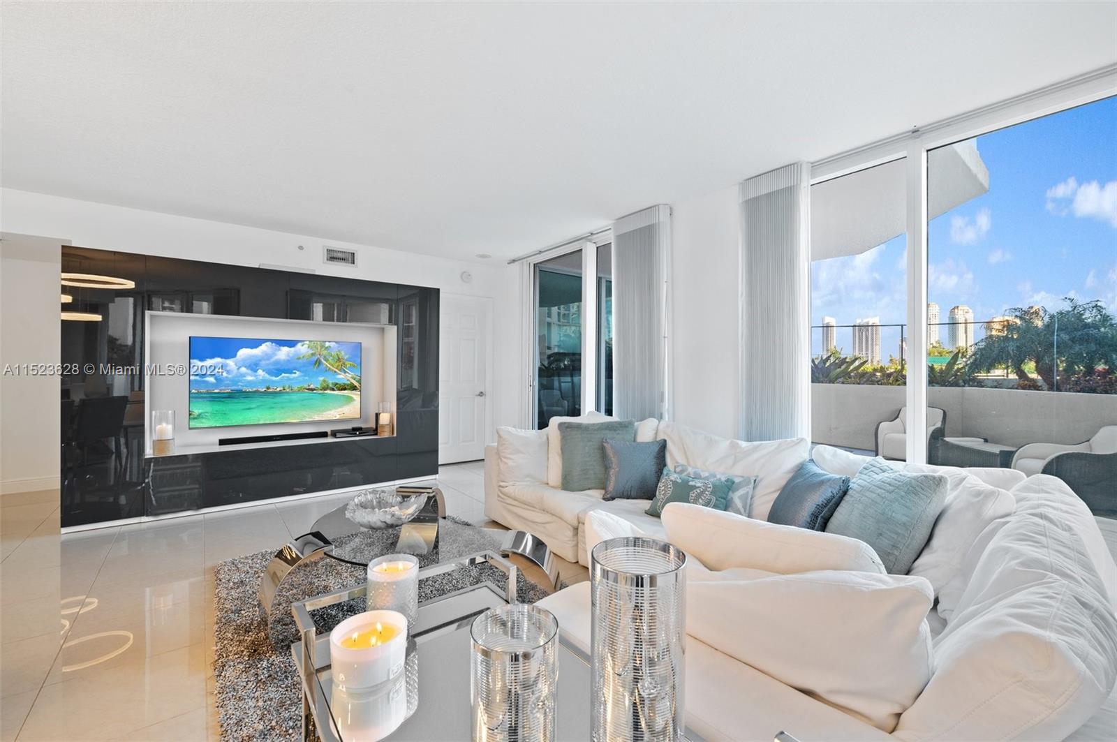 3370 Hidden Bay Dr, Aventura, FL, 33180 United States, 2 Bedrooms Bedrooms, ,2 BathroomsBathrooms,Residential,For Sale,Hidden Bay Dr,A11523628