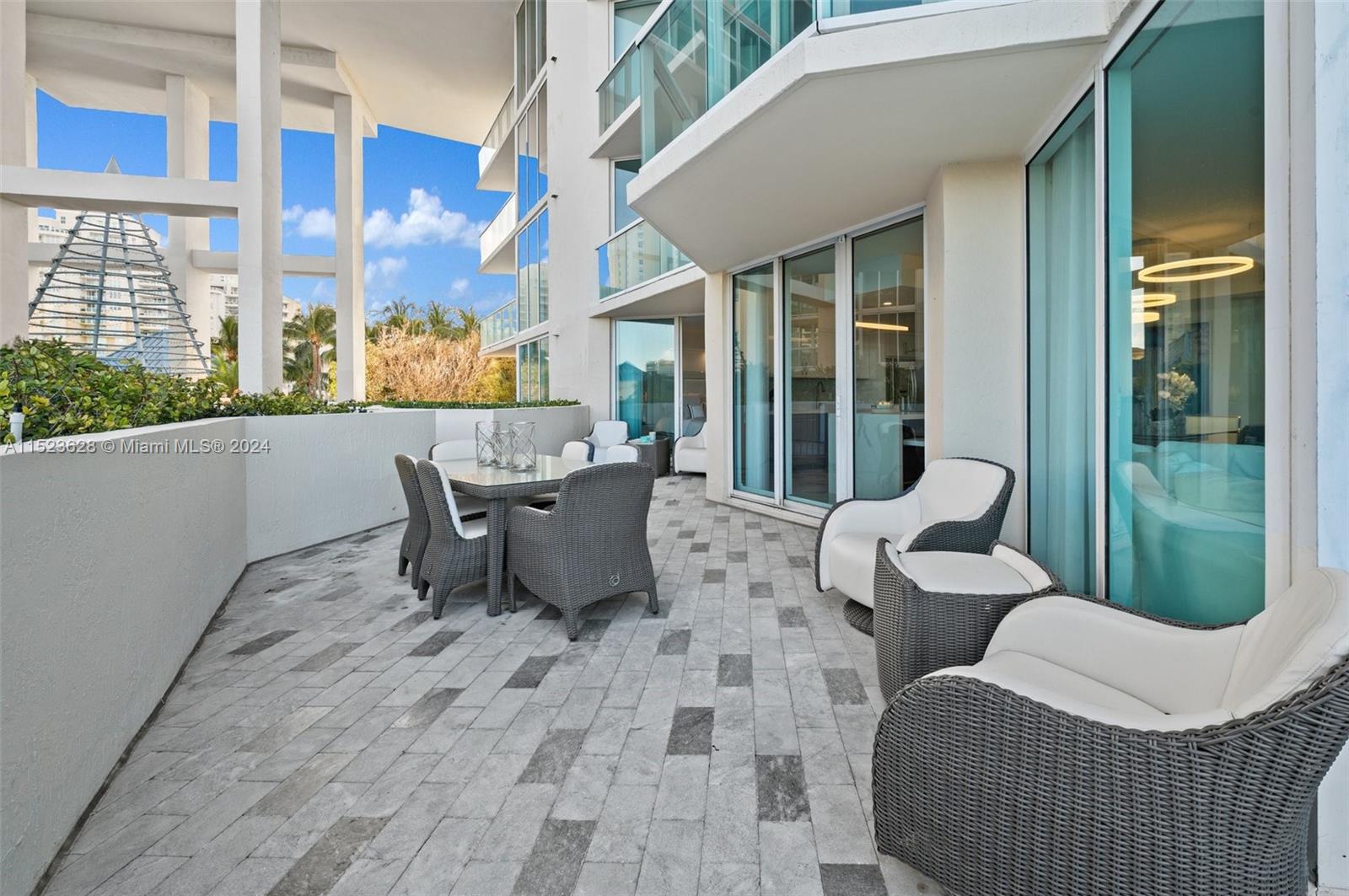 3370 Hidden Bay Dr, Aventura, FL, 33180 United States, 2 Bedrooms Bedrooms, ,2 BathroomsBathrooms,Residential,For Sale,Hidden Bay Dr,A11523628