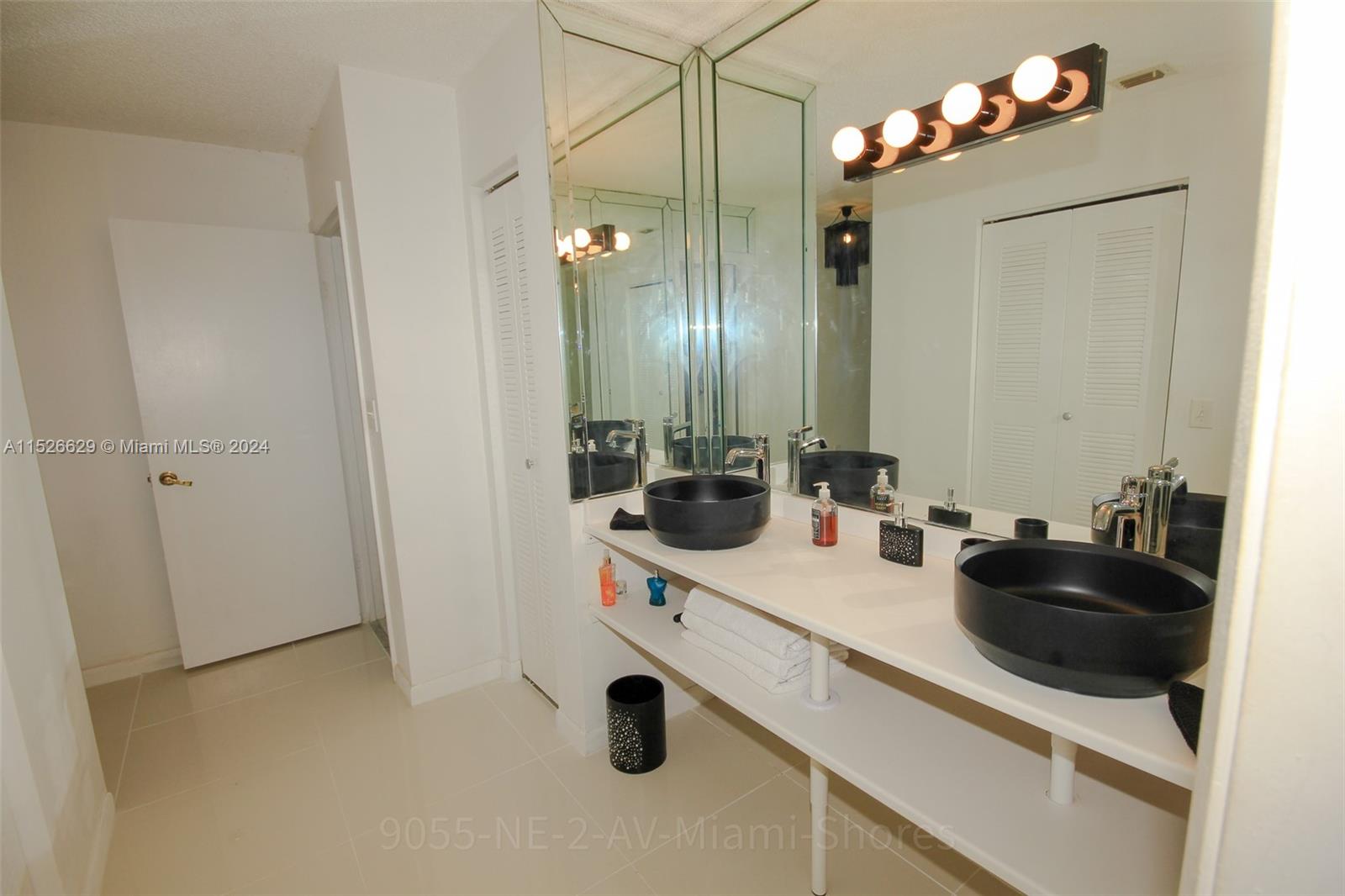 9055 NE 2nd Ave, Miami Shores, Florida 33138, 3 Bedrooms Bedrooms, ,2 BathroomsBathrooms,Residentiallease,For Rent,9055 NE 2nd Ave,A11526629