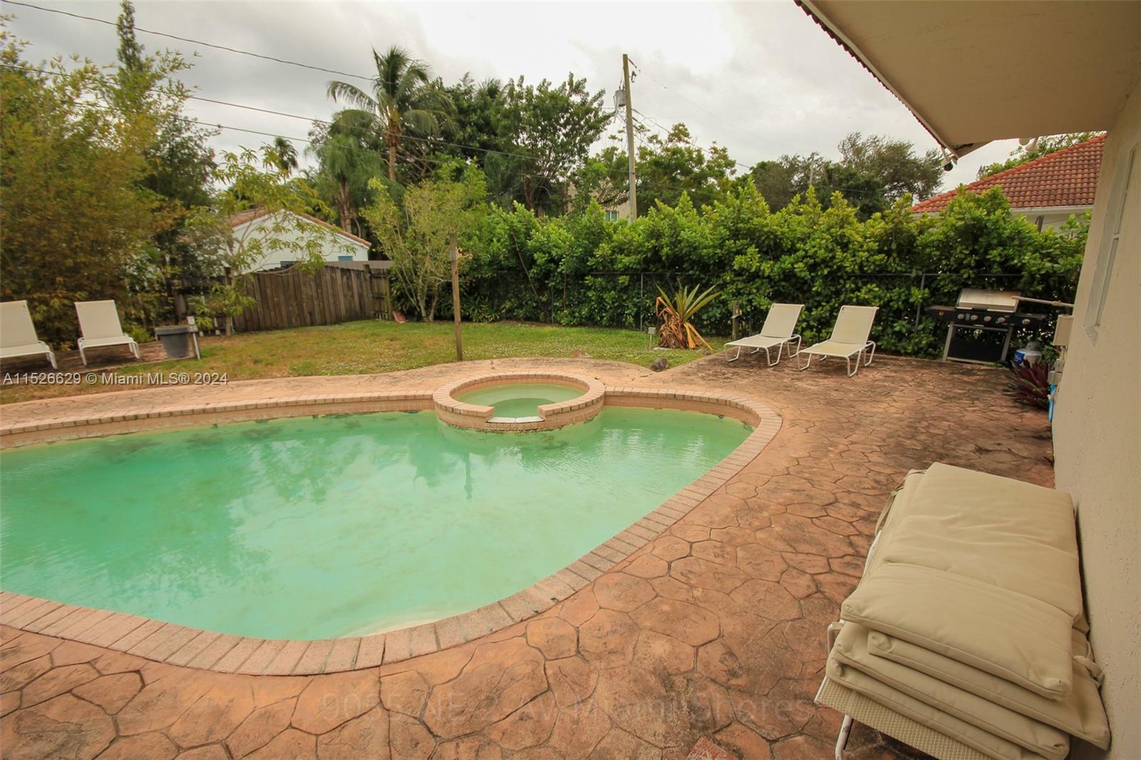 9055 NE 2nd Ave, Miami Shores, Florida 33138, 3 Bedrooms Bedrooms, ,2 BathroomsBathrooms,Residentiallease,For Rent,9055 NE 2nd Ave,A11526629