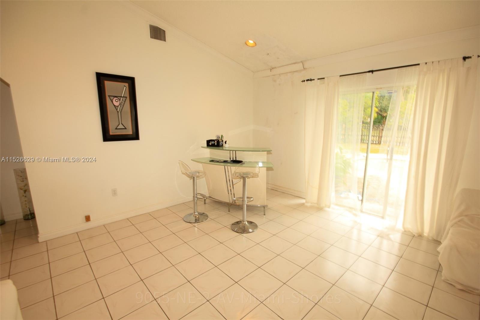 9055 NE 2nd Ave, Miami Shores, Florida 33138, 3 Bedrooms Bedrooms, ,2 BathroomsBathrooms,Residentiallease,For Rent,9055 NE 2nd Ave,A11526629