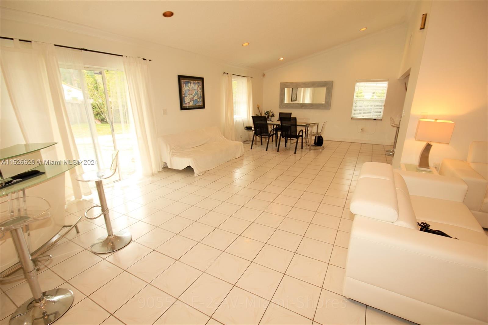 9055 NE 2nd Ave, Miami Shores, Florida 33138, 3 Bedrooms Bedrooms, ,2 BathroomsBathrooms,Residentiallease,For Rent,9055 NE 2nd Ave,A11526629