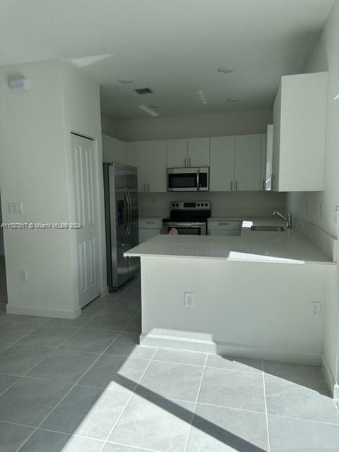 28503 SW 134th Ct, Homestead, Florida 33033, 3 Bedrooms Bedrooms, ,2 BathroomsBathrooms,Residentiallease,For Rent,28503 SW 134th Ct,A11527517