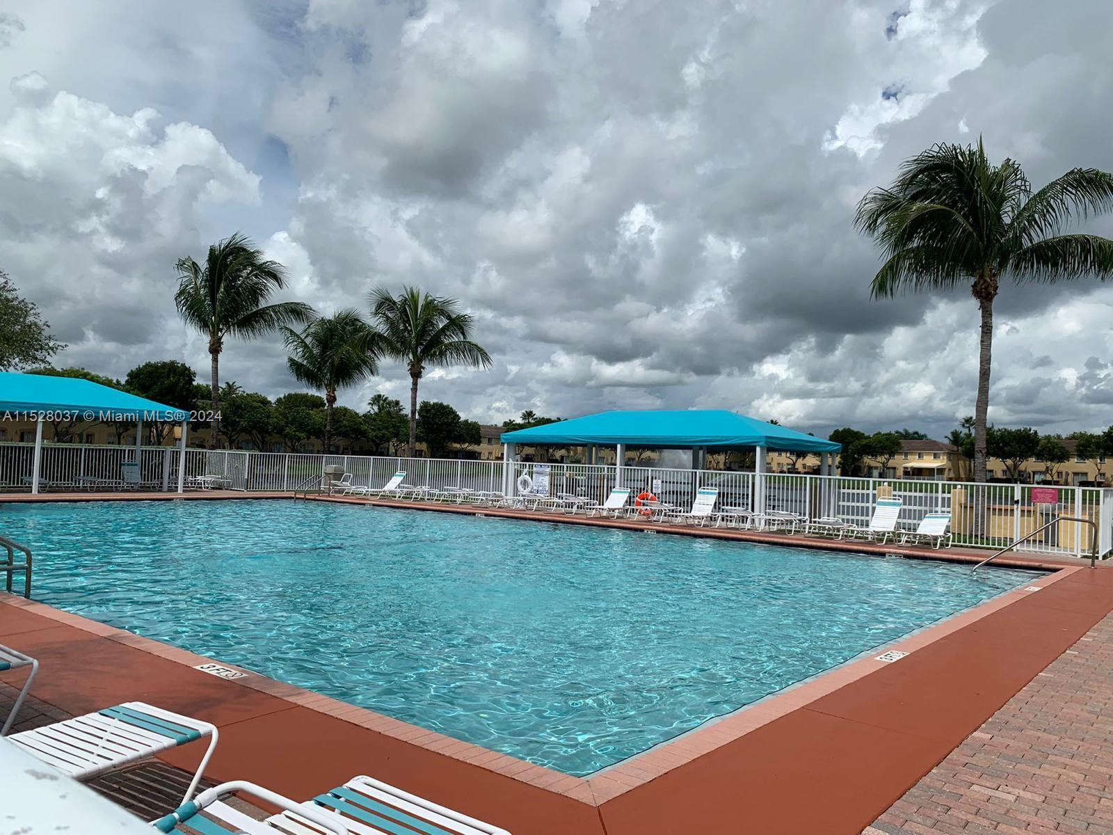 1536 SE 26th St 205, Homestead, Florida 33035, 3 Bedrooms Bedrooms, ,2 BathroomsBathrooms,Residential,For Sale,1536 SE 26th St 205,A11528037