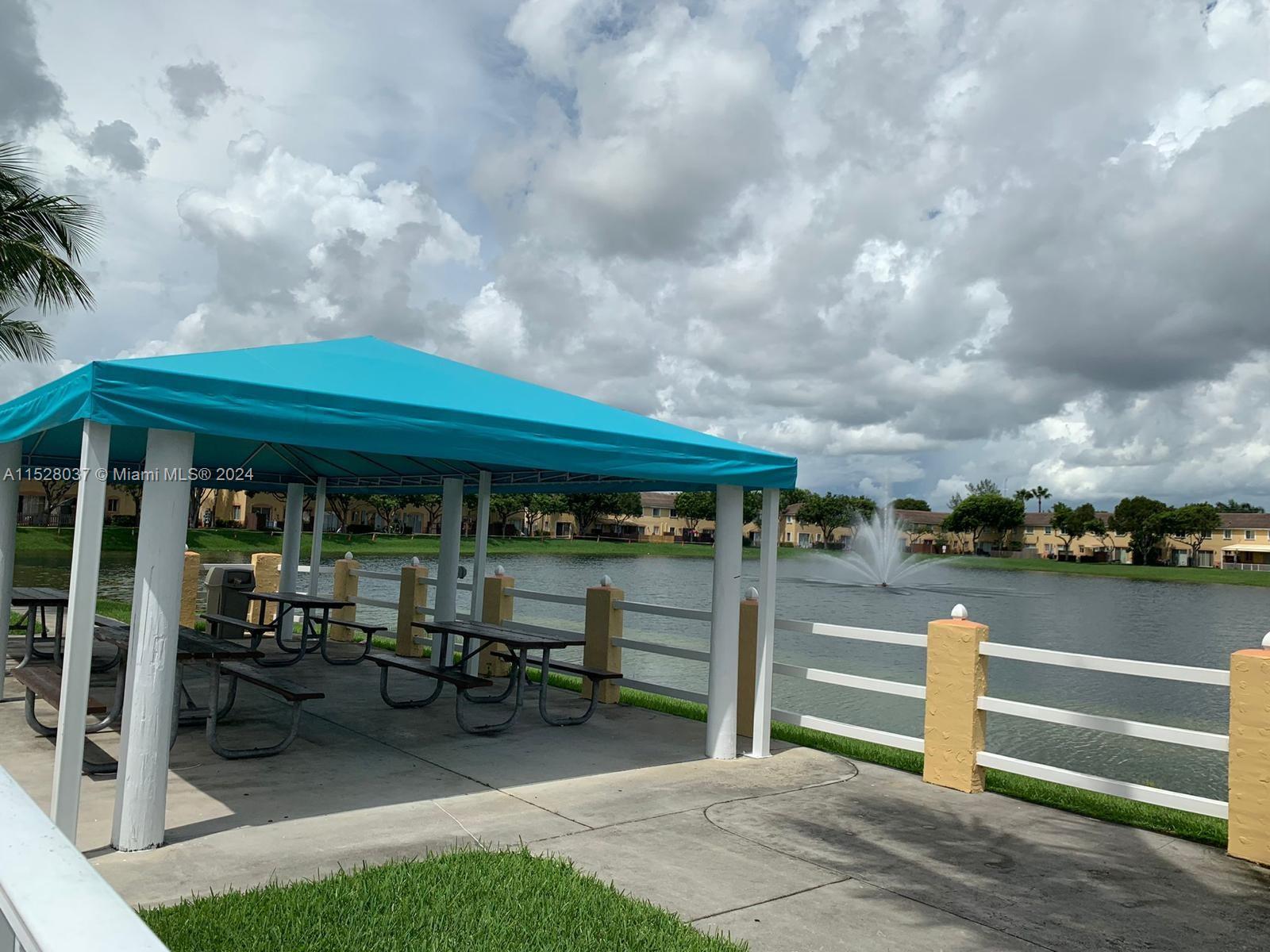 1536 SE 26th St 205, Homestead, Florida 33035, 3 Bedrooms Bedrooms, ,2 BathroomsBathrooms,Residential,For Sale,1536 SE 26th St 205,A11528037