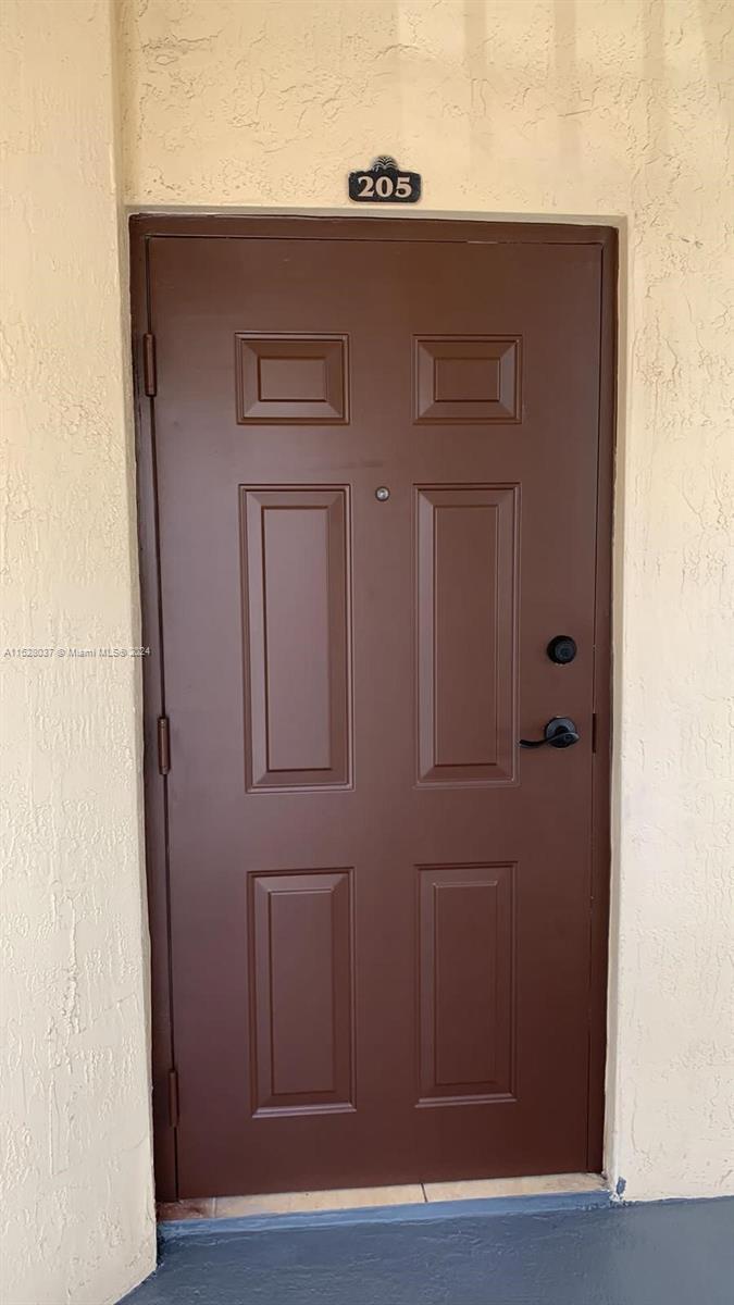 1536 SE 26th St 205, Homestead, Florida 33035, 3 Bedrooms Bedrooms, ,2 BathroomsBathrooms,Residential,For Sale,1536 SE 26th St 205,A11528037