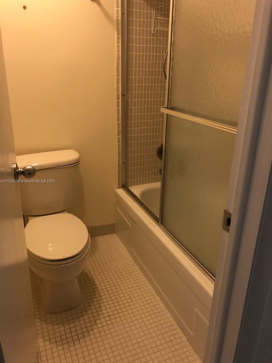 4000 N Hills Dr 32, Hollywood, Florida 33021, 2 Bedrooms Bedrooms, ,2 BathroomsBathrooms,Residential,For Sale,4000 N Hills Dr 32,A11528056