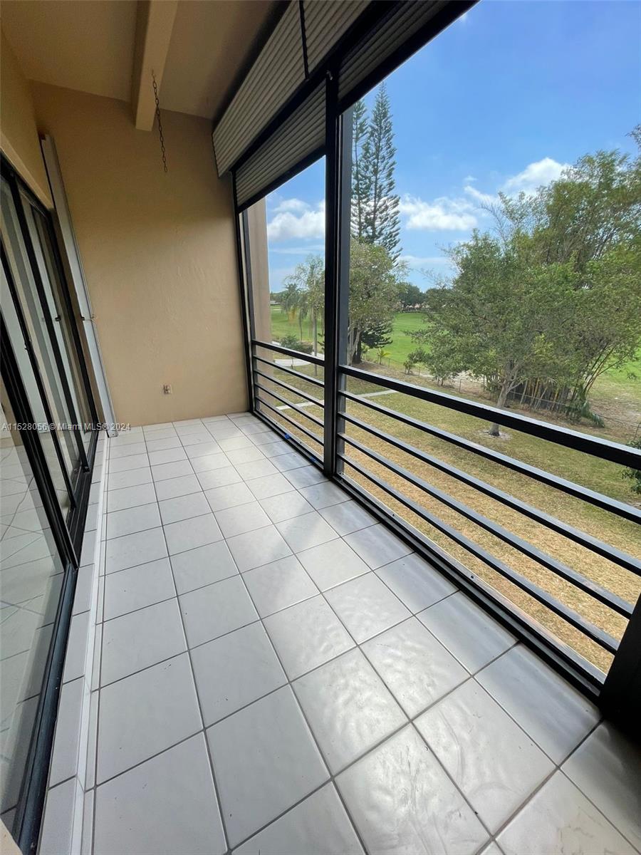 4000 N Hills Dr 32, Hollywood, Florida 33021, 2 Bedrooms Bedrooms, ,2 BathroomsBathrooms,Residential,For Sale,4000 N Hills Dr 32,A11528056