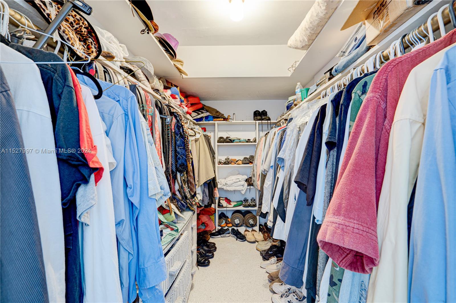 469 Sunset Dr, Hallandale Beach, FL, 33009 United States, 3 Bedrooms Bedrooms, ,2 BathroomsBathrooms,Residential,For Sale,Sunset Dr,A11527997