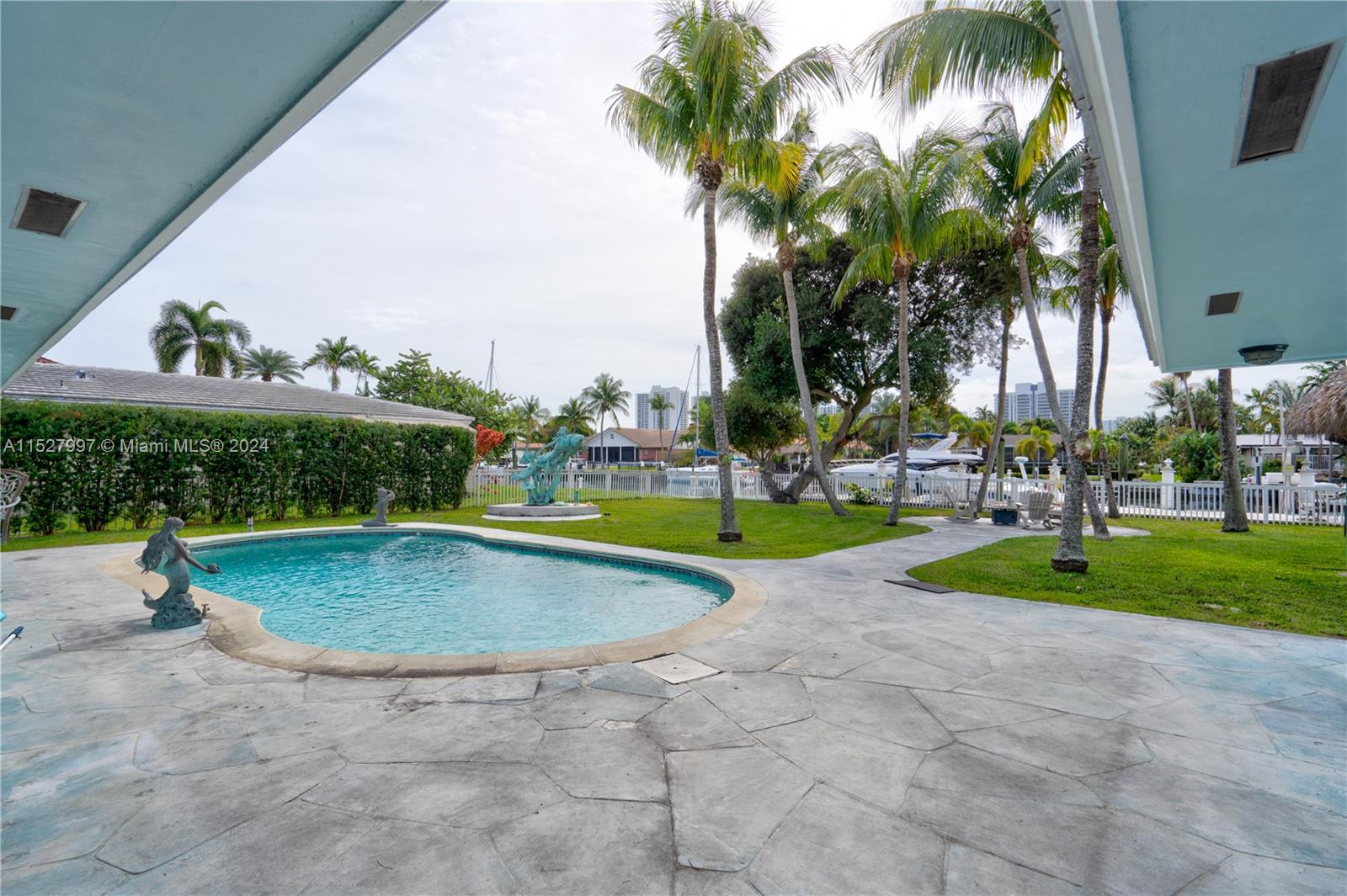 469 Sunset Dr, Hallandale Beach, FL, 33009 United States, 3 Bedrooms Bedrooms, ,2 BathroomsBathrooms,Residential,For Sale,Sunset Dr,A11527997