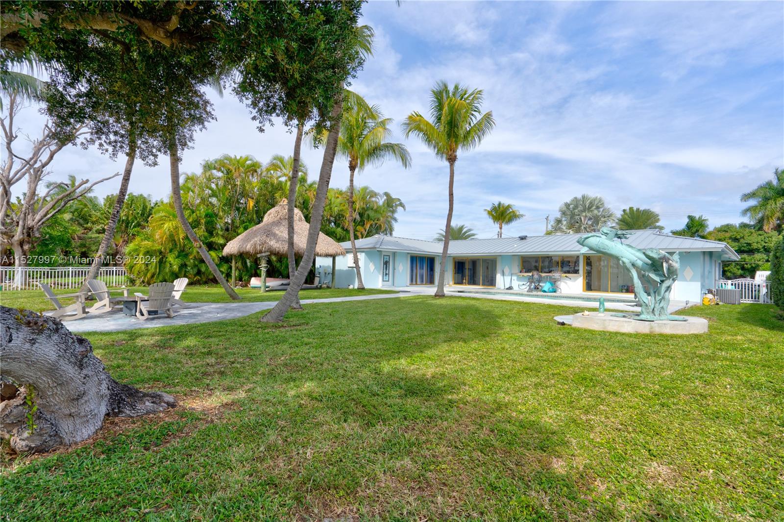 469 Sunset Dr, Hallandale Beach, FL, 33009 United States, 3 Bedrooms Bedrooms, ,2 BathroomsBathrooms,Residential,For Sale,Sunset Dr,A11527997