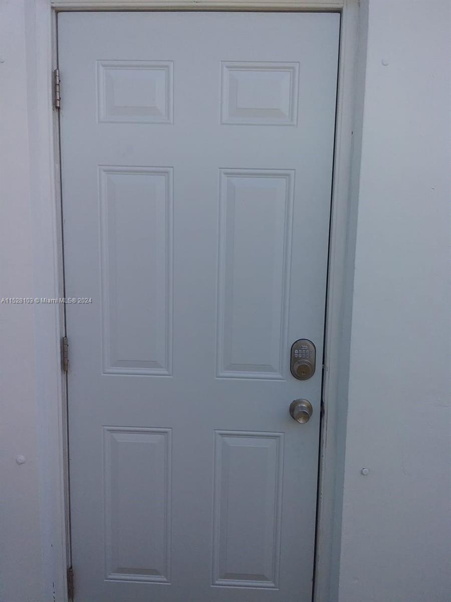 6350 SW 3rd St 101, Pembroke Pines, Florida 33023, 1 Bedroom Bedrooms, ,1 BathroomBathrooms,Residentiallease,For Rent,6350 SW 3rd St 101,A11528103
