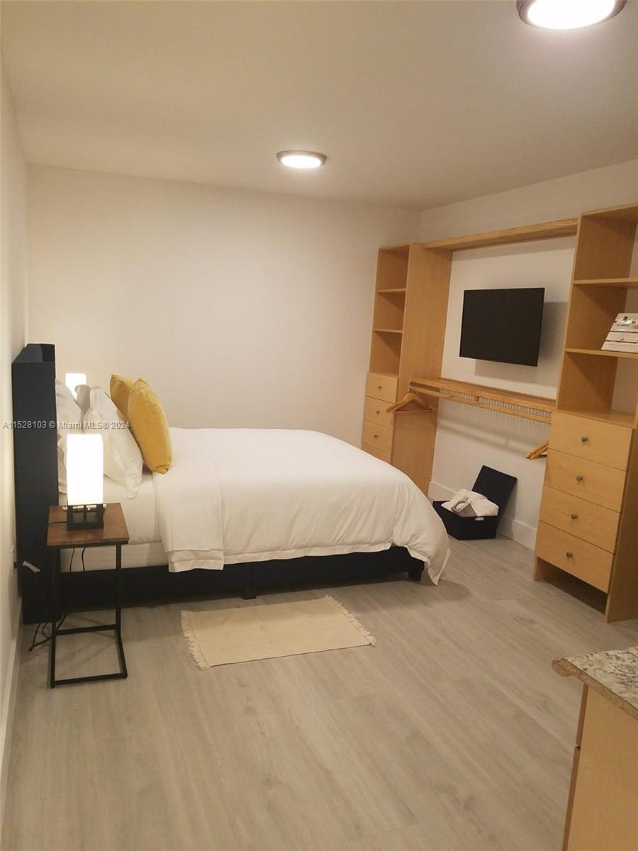 6350 SW 3rd St 101, Pembroke Pines, Florida 33023, 1 Bedroom Bedrooms, ,1 BathroomBathrooms,Residentiallease,For Rent,6350 SW 3rd St 101,A11528103
