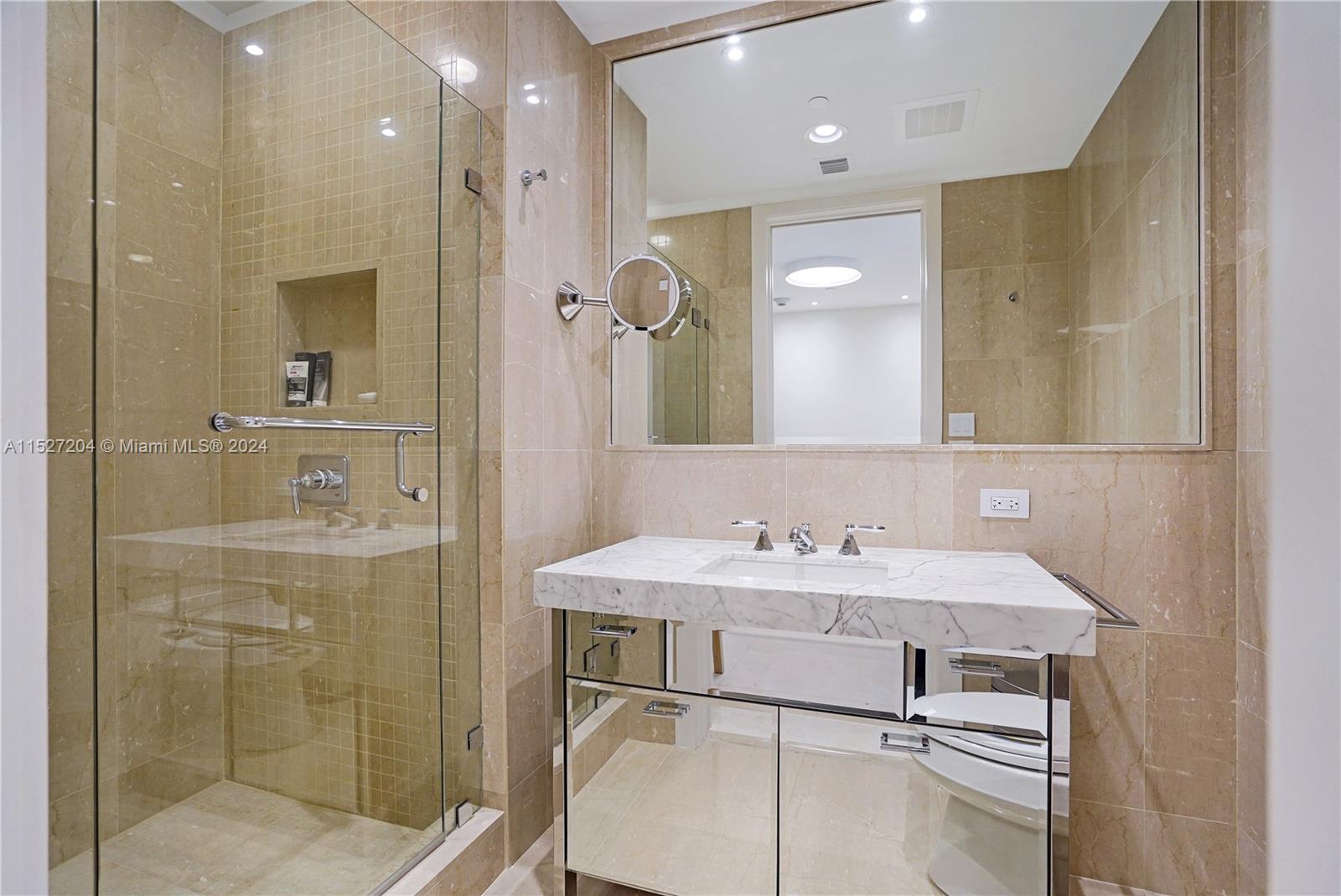 17475 Collins Ave, Sunny Isles Beach, FL, 33160 United States, 2 Bedrooms Bedrooms, ,4 BathroomsBathrooms,Residential,For Sale,Collins Ave,A11527204