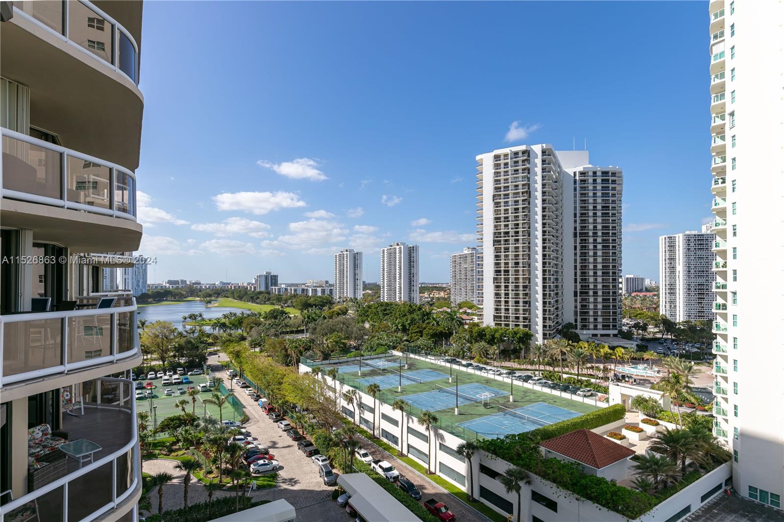 20191 E Country Club Dr 1106, Aventura, Florida 33180, 2 Bedrooms Bedrooms, ,2 BathroomsBathrooms,Residential,For Sale,20191 E Country Club Dr 1106,A11526863