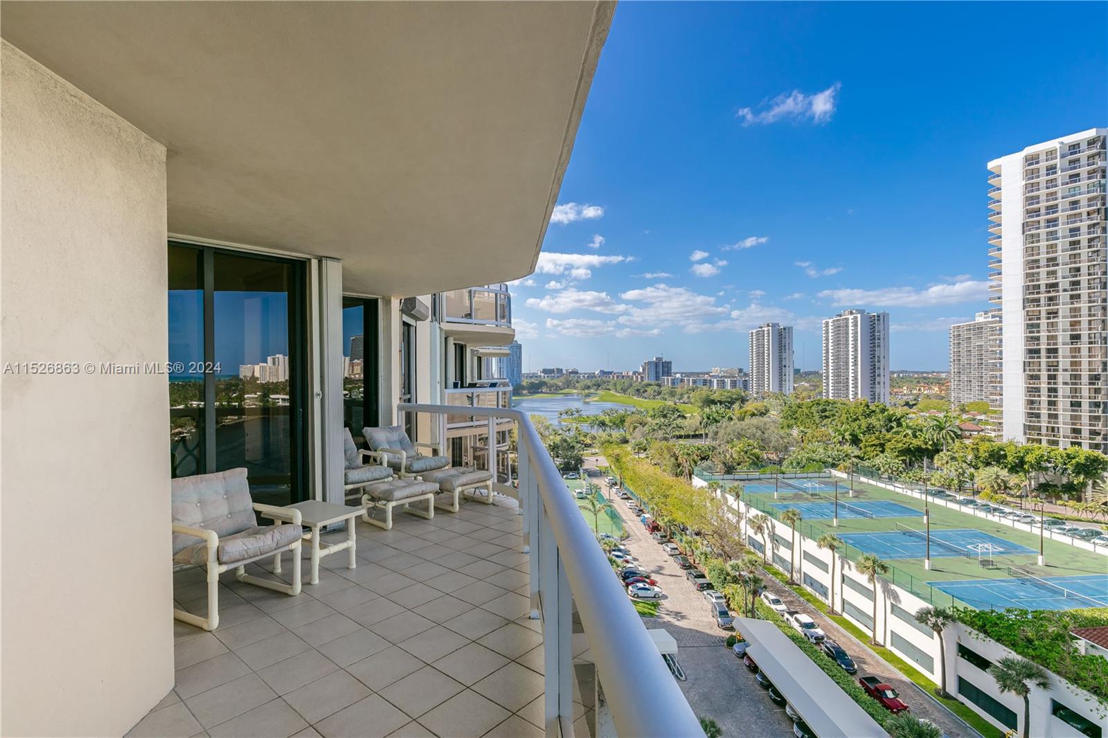 20191 E Country Club Dr, Aventura, FL, 33180 United States, 2 Bedrooms Bedrooms, ,2 BathroomsBathrooms,Residential,For Sale,E Country Club Dr,A11526863