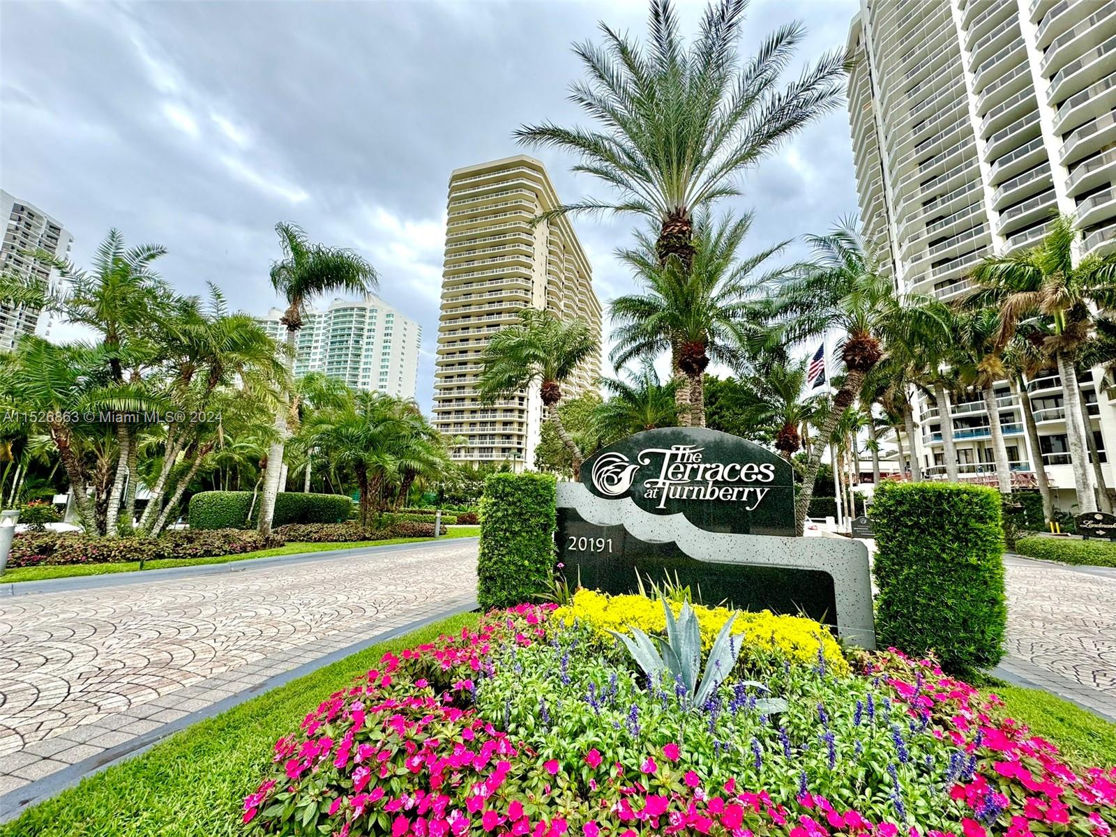 20191 E Country Club Dr 1106, Aventura, Florida 33180, 2 Bedrooms Bedrooms, ,2 BathroomsBathrooms,Residential,For Sale,20191 E Country Club Dr 1106,A11526863
