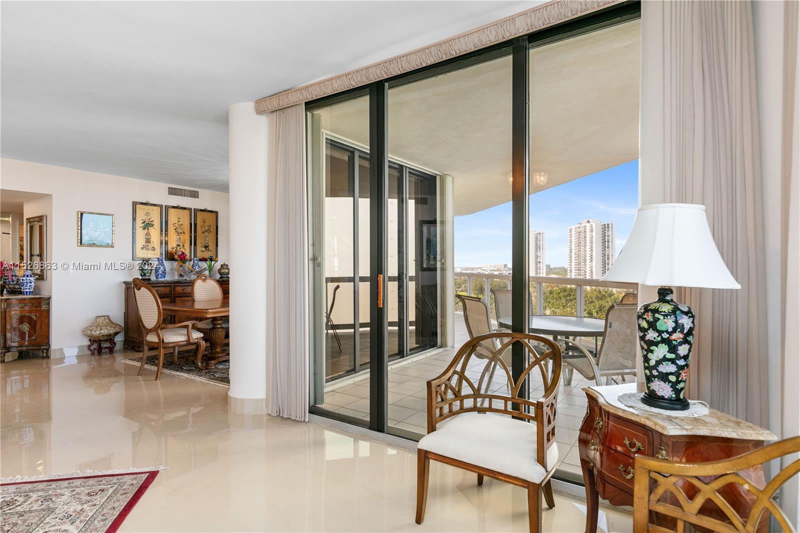 20191 E Country Club Dr, Aventura, FL, 33180 United States, 2 Bedrooms Bedrooms, ,2 BathroomsBathrooms,Residential,For Sale,E Country Club Dr,A11526863