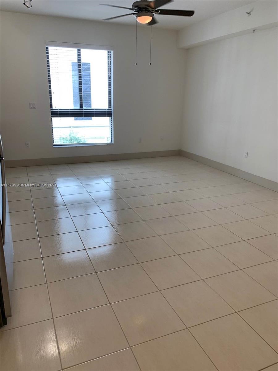 3880 Bird Rd M1, Miami, Florida 33146, ,1 BathroomBathrooms,Residentiallease,For Rent,3880 Bird Rd M1,A11528136