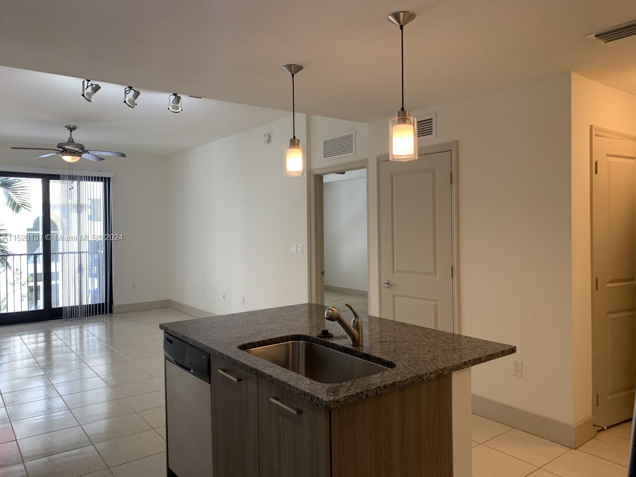 3880 Bird Rd A1, Miami, Florida 33146, 1 Bedroom Bedrooms, ,1 BathroomBathrooms,Residentiallease,For Rent,3880 Bird Rd A1,A11528137