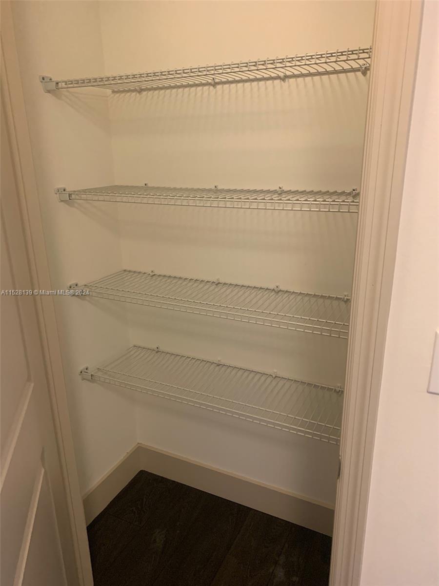 3880 Bird Rd B4, Miami, Florida 33146, 2 Bedrooms Bedrooms, ,2 BathroomsBathrooms,Residentiallease,For Rent,3880 Bird Rd B4,A11528139