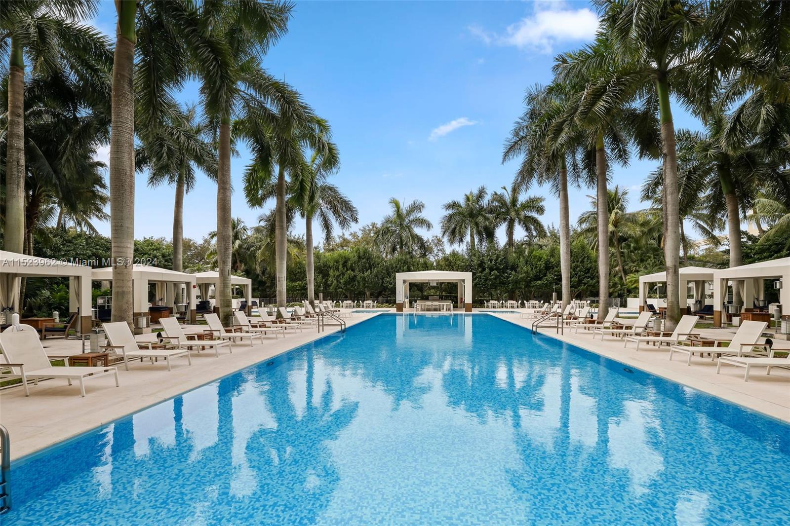 2627 Bayshore Dr, Miami, FL, 33133 United States, 3 Bedrooms Bedrooms, ,2 BathroomsBathrooms,Residential,For Sale,Bayshore Dr,A11523962