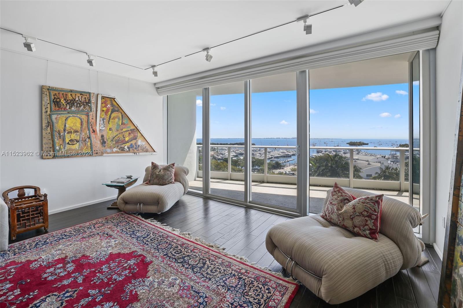 High ceilings with gallery lights