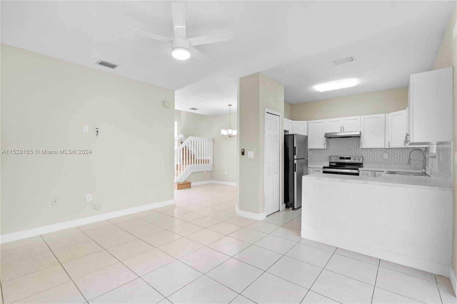 1465 SE 24th Ct 248, Homestead, Florida 33035, 3 Bedrooms Bedrooms, ,3 BathroomsBathrooms,Residentiallease,For Rent,1465 SE 24th Ct 248,A11528165