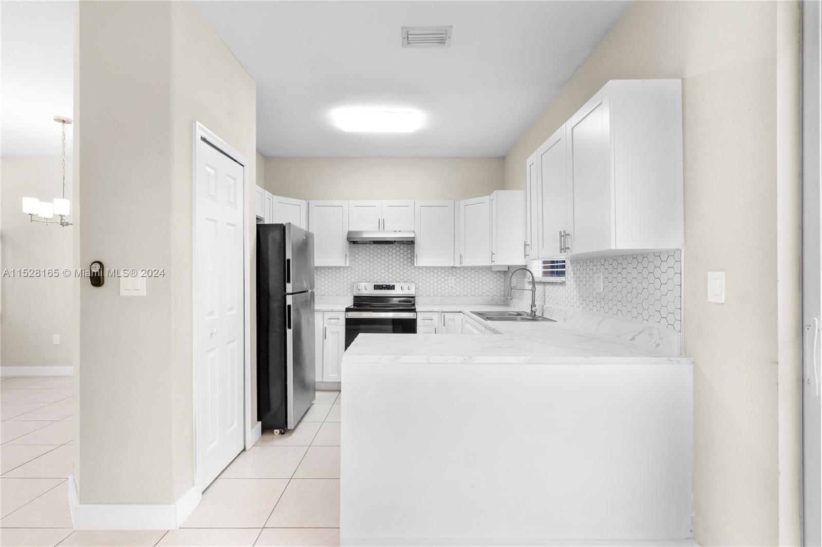 1465 SE 24th Ct 248, Homestead, Florida 33035, 3 Bedrooms Bedrooms, ,3 BathroomsBathrooms,Residentiallease,For Rent,1465 SE 24th Ct 248,A11528165