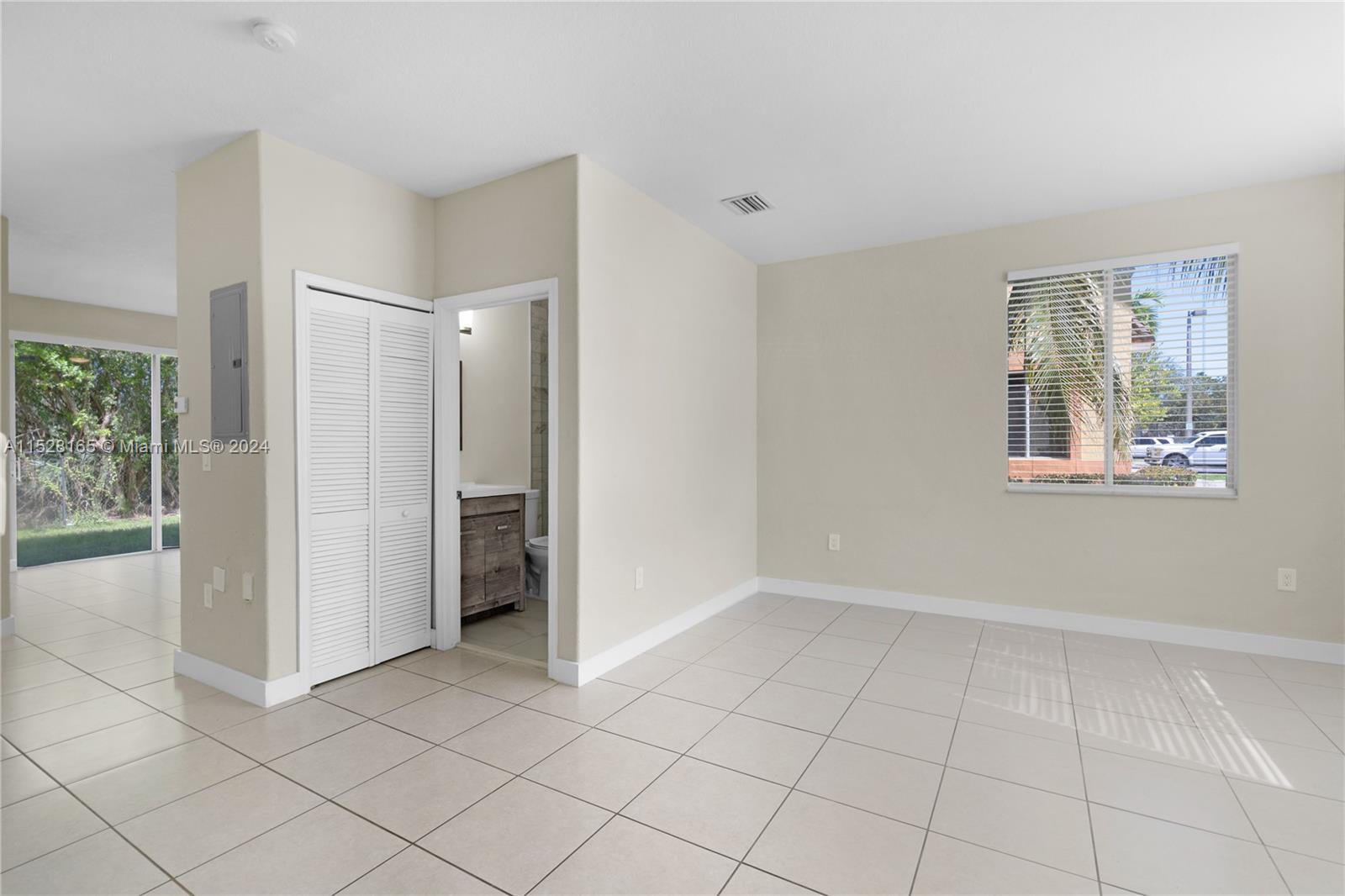 1465 SE 24th Ct 248, Homestead, Florida 33035, 3 Bedrooms Bedrooms, ,3 BathroomsBathrooms,Residentiallease,For Rent,1465 SE 24th Ct 248,A11528165