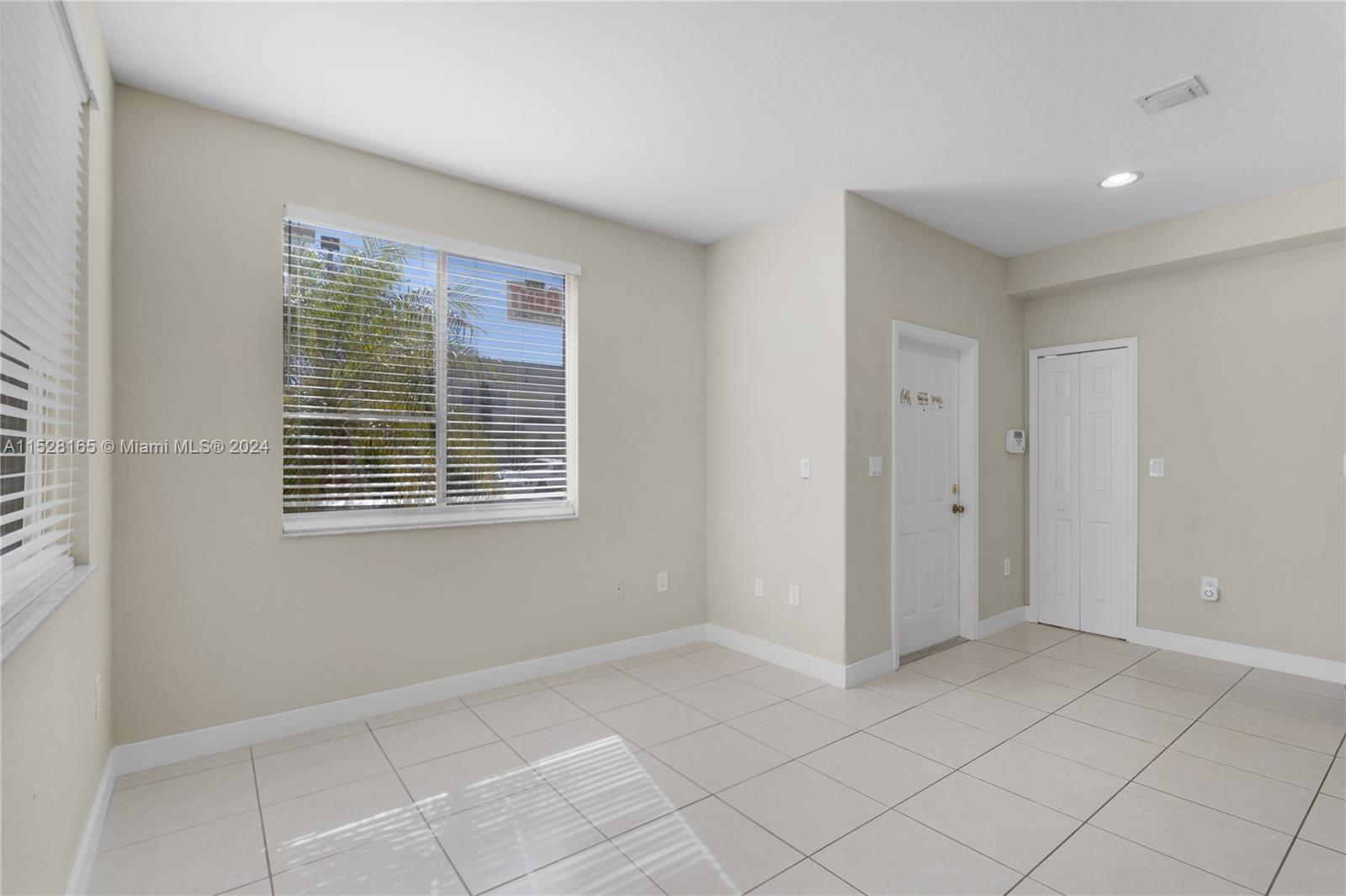 1465 SE 24th Ct 248, Homestead, Florida 33035, 3 Bedrooms Bedrooms, ,3 BathroomsBathrooms,Residentiallease,For Rent,1465 SE 24th Ct 248,A11528165